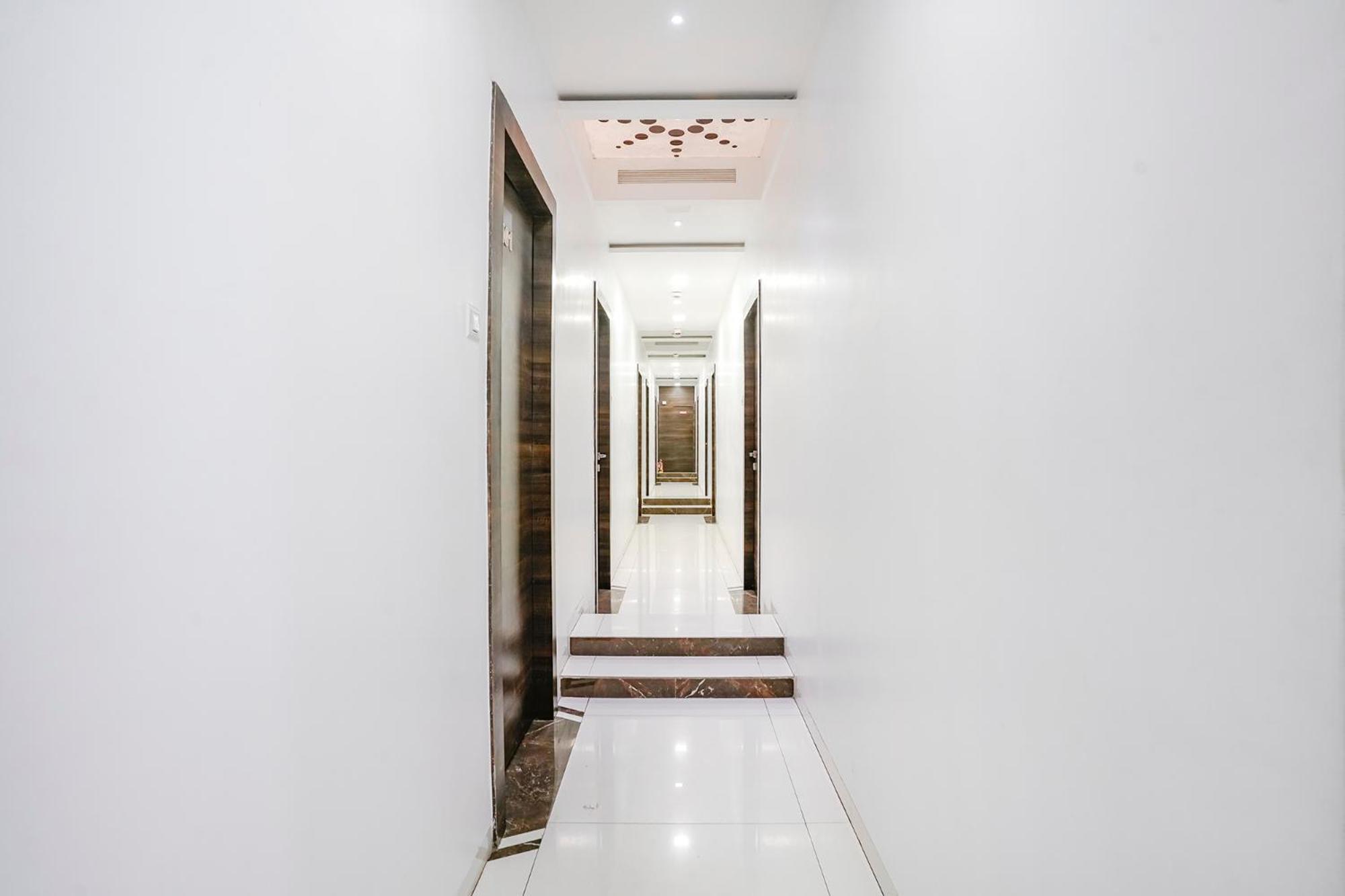 Fabhotel Elvis Inn - Nr Mumbai International Airport エクステリア 写真