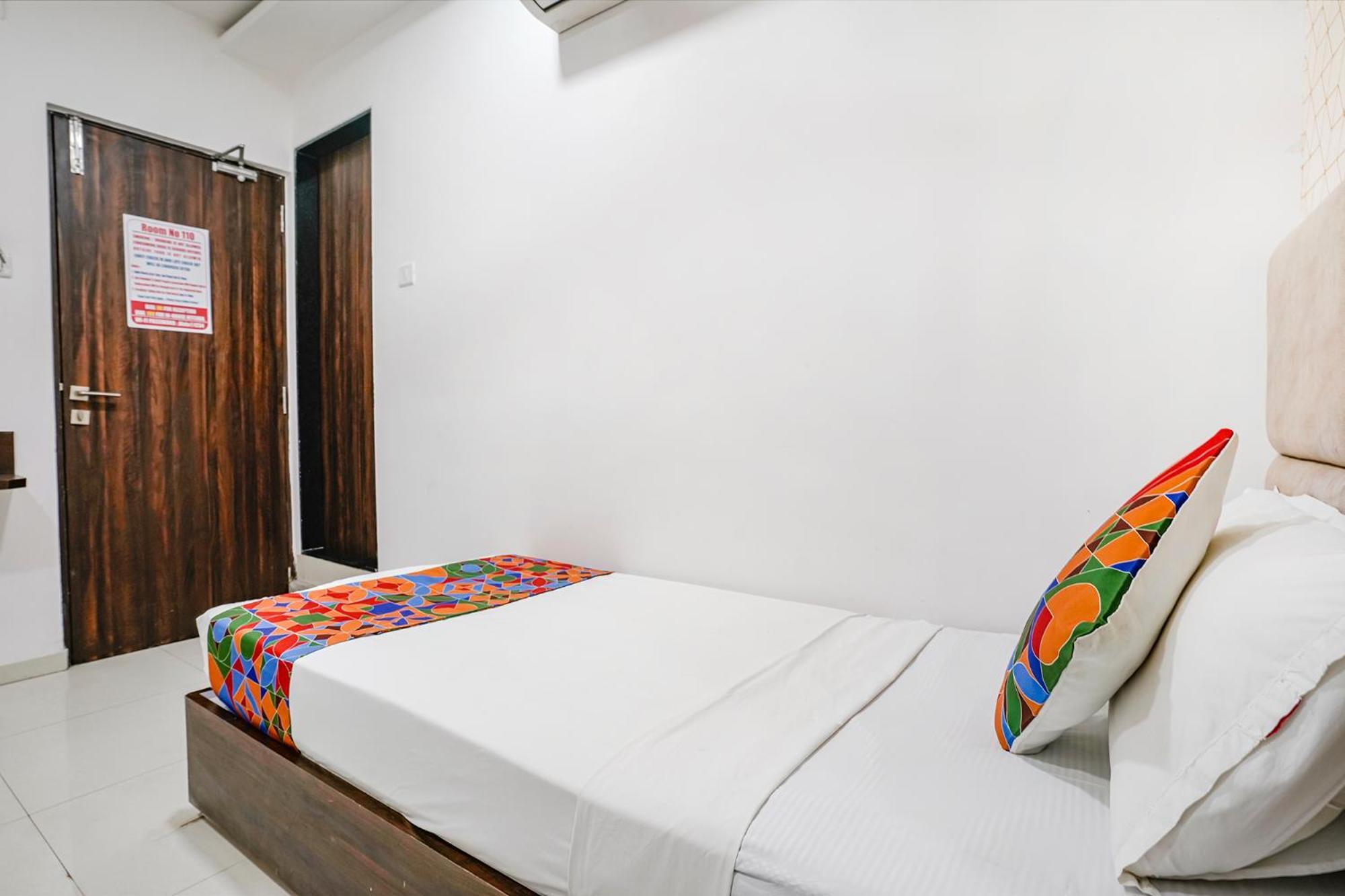 Fabhotel Elvis Inn - Nr Mumbai International Airport エクステリア 写真