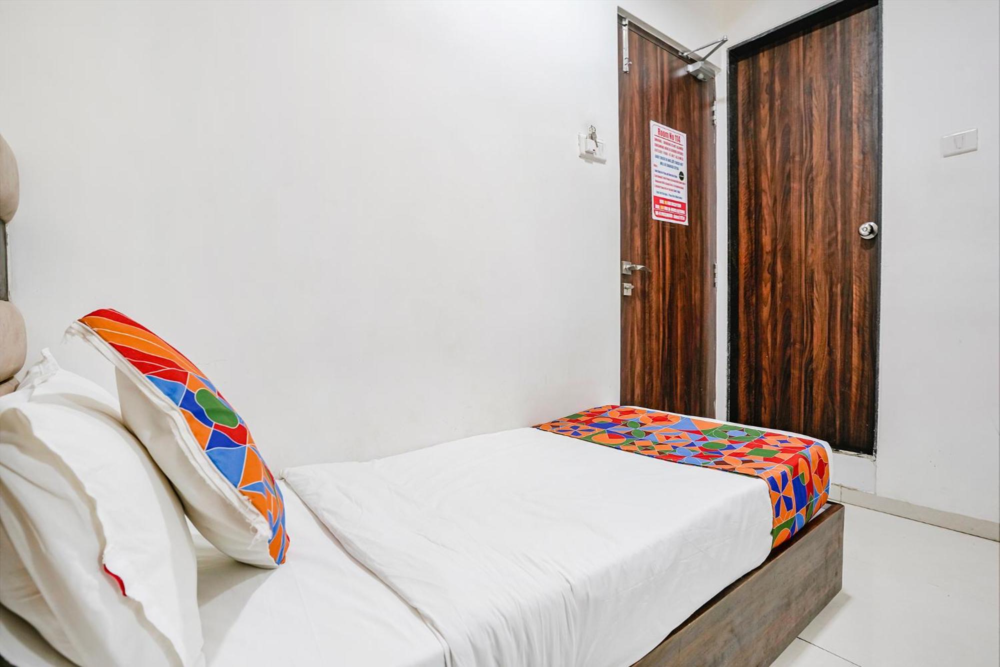 Fabhotel Elvis Inn - Nr Mumbai International Airport エクステリア 写真